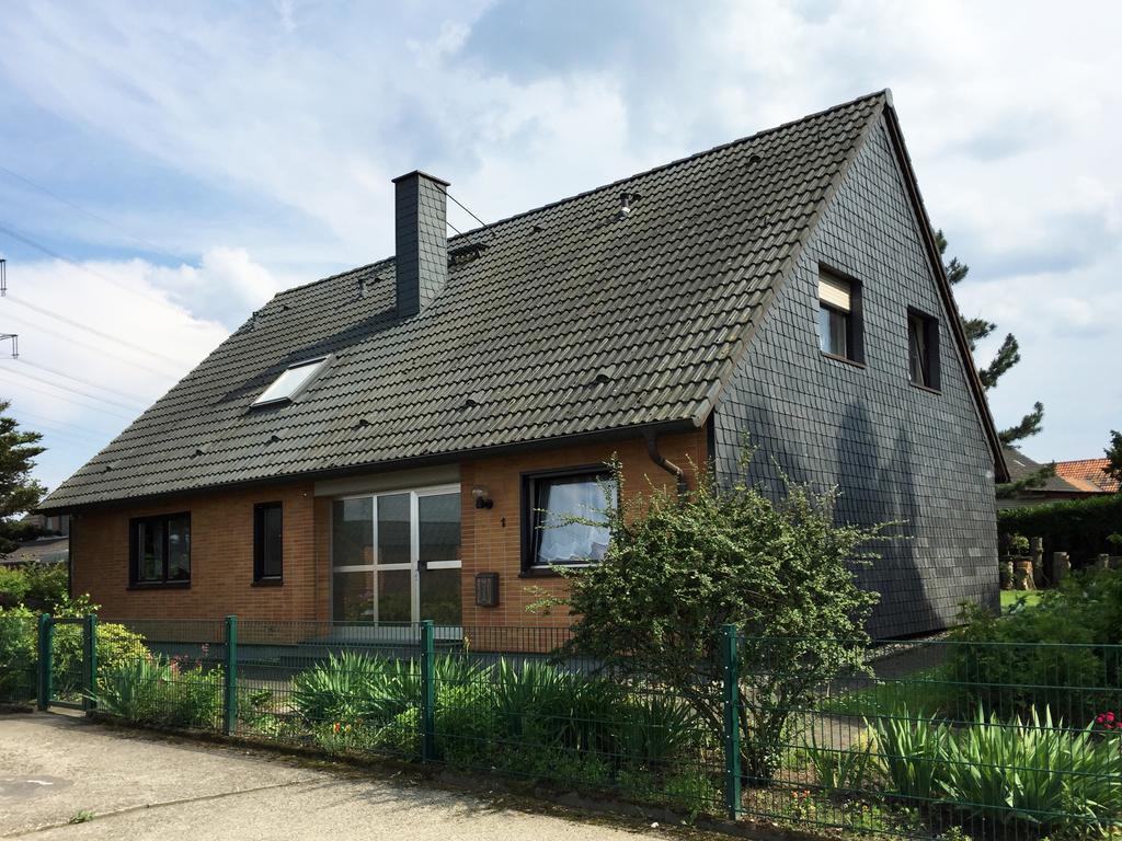 Privatunterkunft "An Der Hecke" 诺伊斯 外观 照片